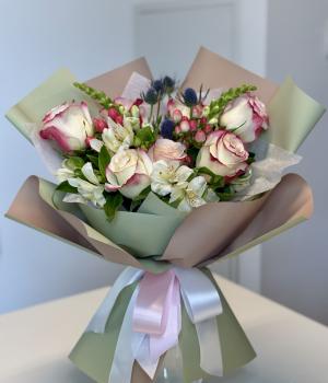 Whispering Elegance. Fresh flower bouquets in Toronto