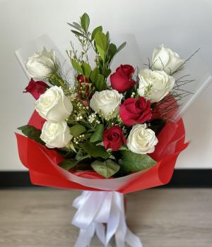 Passion & Purity. Fresh flower bouquets in Toronto