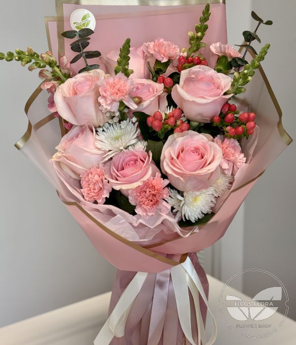 Pink Sharm. Flowers Ontario