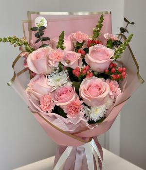 Pink Sharm. Fresh flower bouquets in Toronto