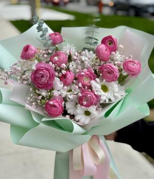 Pink Whisper. Fresh flower bouquets in Toronto