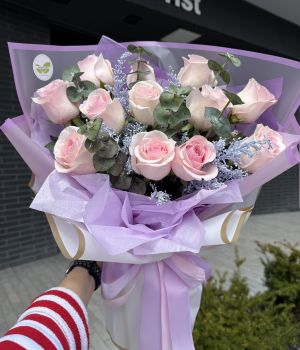 Lavender Kisses. Fresh flower bouquets in Toronto