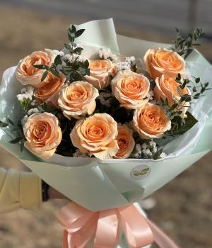Peachy Tenderness. Fresh flower bouquets in Toronto