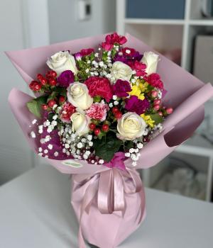 Berry Bliss. Fresh flower bouquets in Toronto