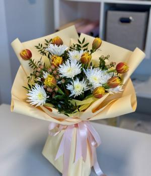 Golden Sunrise. Fresh flower bouquets in Toronto