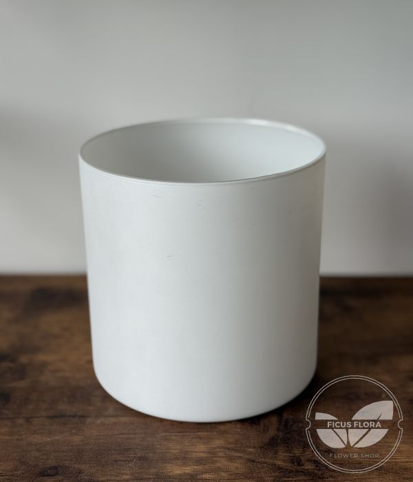 White Glass Vase – 15 cm / 6 in