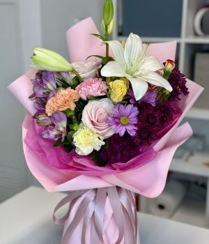 Blushing Elegance. Fresh flower bouquets in Toronto