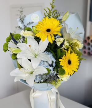 Sunshine Elegance. Fresh flower bouquets in Toronto