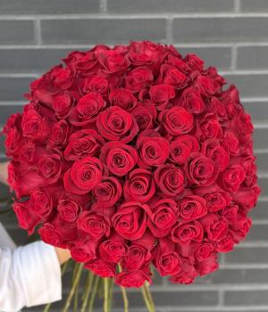 Endless Love – 100 Red Roses. Fresh flower bouquets in Toronto