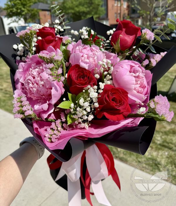 Passionate Peony Kiss. Flowers Ontario