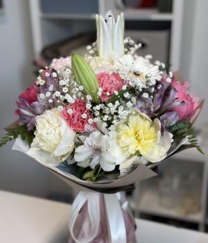 Lily Kissed Elegance. Fresh flower bouquets in Toronto