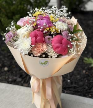 Peony Glow. Fresh flower bouquets in Toronto