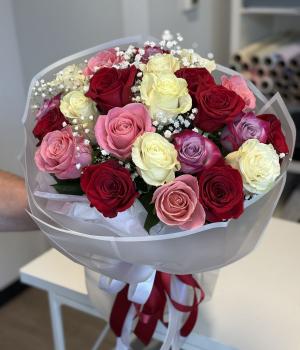 Roses Embrace. Fresh flower bouquets in Toronto