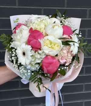 Graceful Bloom. Fresh flower bouquets in Toronto