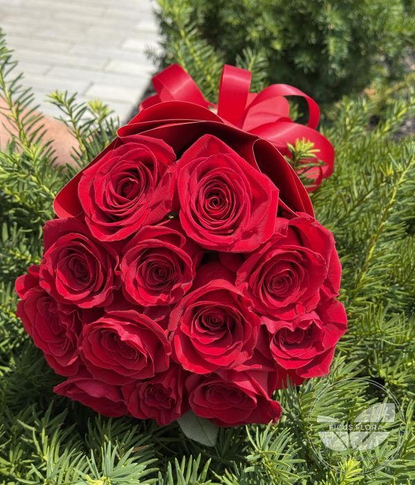 Classic Love Flame. Flowers Ontario