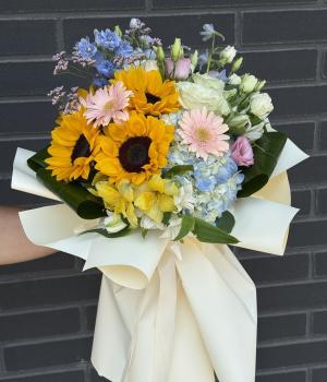 Sunlit Garden. Fresh flower bouquets in Toronto