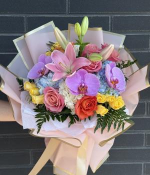 Tropical Sunrise. Fresh flower bouquets in Toronto