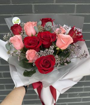 Scarlet Romance. Fresh flower bouquets in Toronto