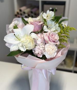 Gentle Grace. Fresh flower bouquets in Toronto