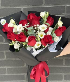 Classic Red & White. Fresh flower bouquets in Toronto