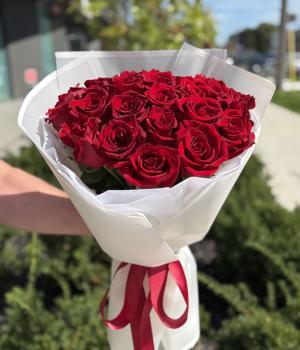 Classic Red Rose Bouquet. Fresh flower bouquets in Toronto