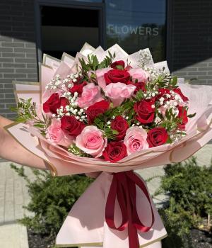 Romantic Pink & Red Roses Bouquet. Fresh flower bouquets in Toronto