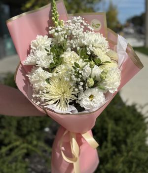 Pure Elegance. Fresh flower bouquets in Toronto