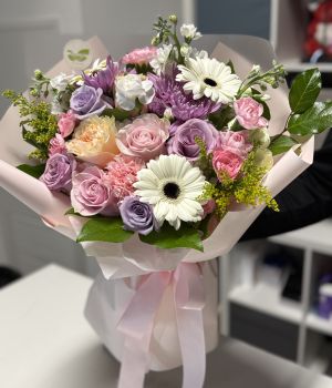 Romantic Symphony. Fresh flower bouquets in Toronto