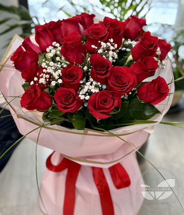 Crimson Elegance – Red Rose Bouquet