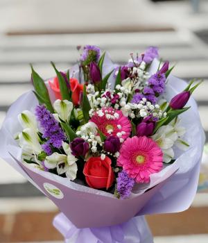 Radiant Bouquet. Fresh flower bouquets in Toronto