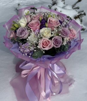 Soft Pastel Rose & Lisianthus Bouquet. Fresh flower bouquets in Toronto