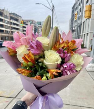 Elegant Blooms. Fresh flower bouquets in Toronto
