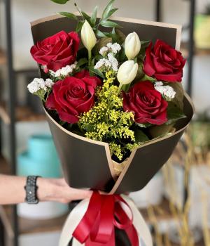 Simple Grace. Fresh flower bouquets in Toronto