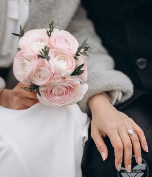 Romance Whisper. Fresh flower bouquets in Toronto