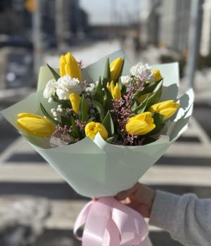 Sunny Delight. Fresh flower bouquets in Toronto