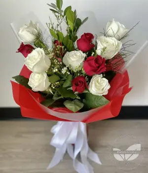 Passion & Purity. Fresh flower bouquets in Toronto