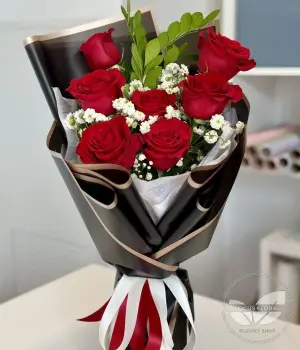 Crimson Romance. Fresh flower bouquets in Toronto