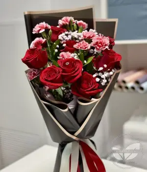 Crimson Desire. Fresh flower bouquets in Toronto