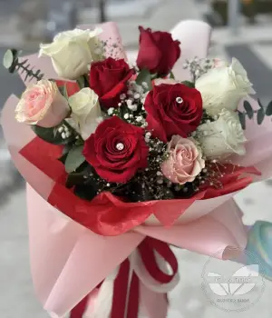 Romantic Elegance. Fresh flower bouquets in Toronto