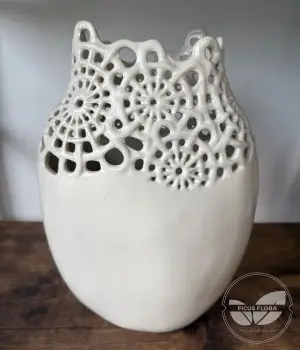 Ceramic Vase. Fresh flower bouquets in Toronto | Ficus Flora