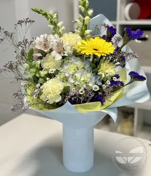 Sunlit Serenity. Fresh flower bouquets in Toronto