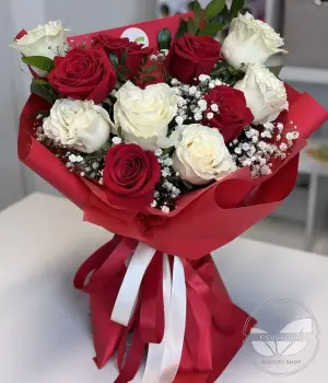 Crimson Love. Fresh flower bouquets in Toronto | Ficus Flora