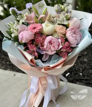 Blossom Serenade. Fresh flower bouquets in Toronto | Ficus Flora