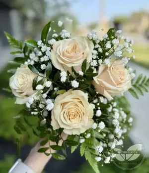 Champagne Rose Dream Bridal Bouquet. Fresh flower bouquets in Toronto | Ficus Flora