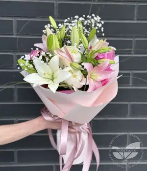 Rosy Serenade. Fresh flower bouquets in Toronto