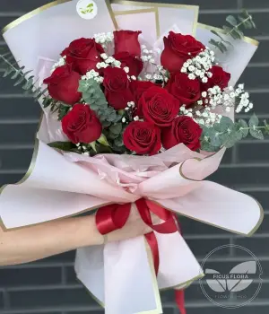 Scarlet Whisper. Fresh flower bouquets in Toronto
