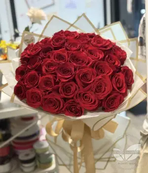 Flames of Passion. Fresh flower bouquets in Toronto