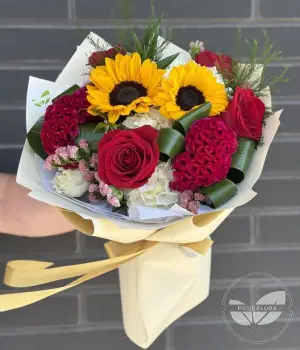 Golden Flame. Fresh flower bouquets in Toronto | Ficus Flora