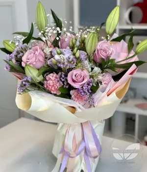 Sweet Embrace. Fresh flower bouquets in Toronto