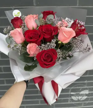 Scarlet Romance. Fresh flower bouquets in Toronto
